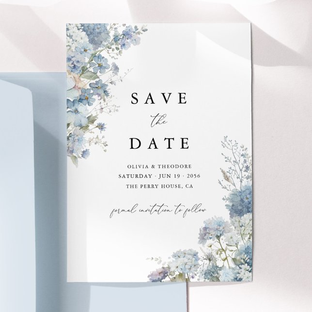 Reserva La Fecha Azul Polvoriento Floral Elegante Acuarela (Dusty blue watercolor floral wedding save the date card, elegant minimal typography, flat lay)