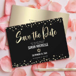 Reserva La Fecha Bat Mitzvah Purpurina moderno de oro negro negrita<br><div class="desc">¡Asegúrate de que todos tus amigos y parientes puedan celebrar el hito de tu hija Bat Mitzvah! Envíe esta impresionante y moderna tarjeta de invitación "Save the Date". El guión gráfico de la caligrafía del Relieve metalizado de oro falso, Star of David, y el confeti, superponen un rico, dramático y...</div>