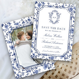 Reserva La Fecha Blanco y Azul Foto de Boda con Cresta de Chinoiser