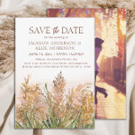 Reserva La Fecha Boda bohemio rústico de pampas<br><div class="desc">Boda de pampas rústica al estilo bohemio Save the Date. Personalizado con su información en la parte delantera y su foto en la parte posterior. Comuníquese conmigo para obtener ayuda con sus personalizaciones o para solicitar productos adicionales de correspondencias o coordinación de Zazzle para sus ocasiones especiales. Compra esta tarjeta...</div>