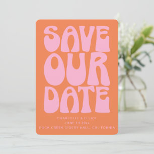 Reserva La Fecha Boda con código QR retro groovy de los 70 rosa y n