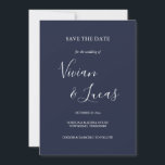 Reserva La Fecha Boda con guión azul de la marina salva la fecha<br><div class="desc">Boda Navy Blue Script Guardar la tarjeta de fecha con nombres de estilo de firma,  este elegante Azul marino guardar la tarjeta de fecha puede ser personalizada con su información especial del día de la boda en letras de moda.</div>