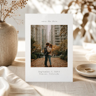 Reserva La Fecha Boda con guión minimalista moderno sobre foto
