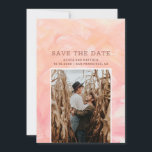 Reserva La Fecha Boda con pinceladas pintadas modernas de color ros<br><div class="desc">Tarjeta moderna de boda con foto pintada con pinceladas en colores rosa rubor y melocotón para anuncio de fecha de boda. Por favor,  contacte conmigo si necesita artículos adicionales.</div>
