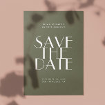 Reserva La Fecha Boda de código QR minimalista verde oliva<br><div class="desc">Bosque de verano moderna y sencilla tipografía boda minimalista Save the Date con foto   código QR en el reverso en tonos verde oliva oscuro y verde salvia. Por favor,  contáctame si necesitas artículos adicionales.</div>