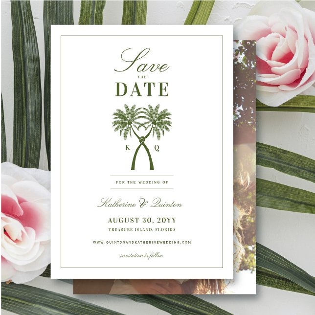 Reserva La Fecha Boda de destino tropical de palmeras nubladas (Knotted Palm Trees Tropical Wedding Save The Date Photo Announcement Card @ fatfatin_blue_knot)