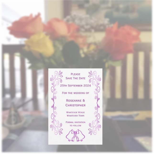 Reserva La Fecha Boda de diseño de gráfico de púrpura (Purple wedding save the date card bells and scrollwork design)