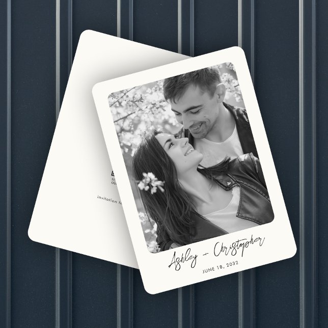 Reserva La Fecha Boda de foto blanca de la leche con flores mínimo (Subido por el creador)