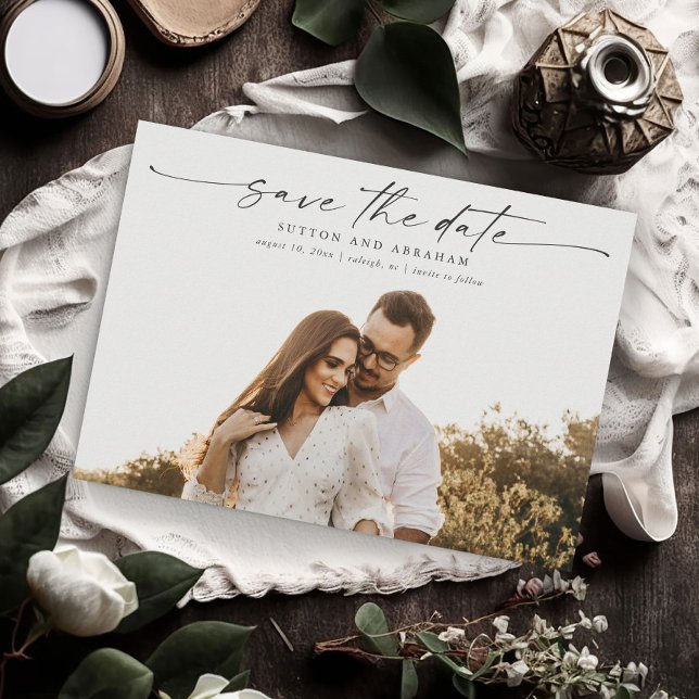 Reserva La Fecha Boda de foto de letra elegante (Elegant photo wedding save the date with handwritten script typographic overlay.)