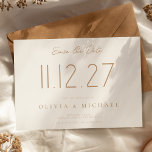 Reserva La Fecha Boda De Moda Moderna Simple No Foto Guardar La Fec<br><div class="desc">Un sencillo y moderno salva la tarjeta de fecha. Personalice este diseño de marfil y marfil de moda para tener su fecha de boda,  nombres y detalles.</div>