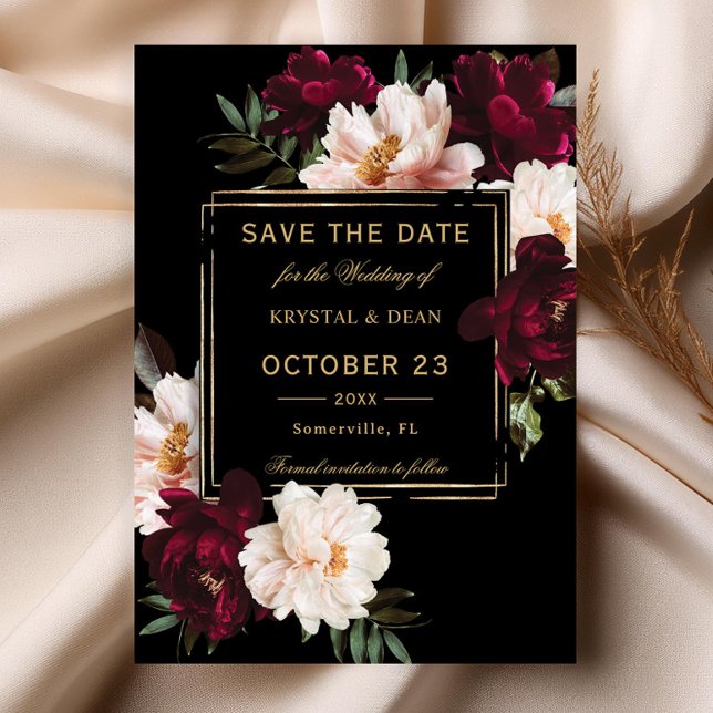 Reserva La Fecha Boda floral negro con toque de burgundy oscuro y r (dark moody blush burgundy peonies floral flowers black gold wedding save the date printed cards file)