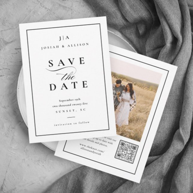 Reserva La Fecha Boda fotográfico de código QR monograma clásico (Elegant Black and White Wedding Monogram Photo Save the Date with QR Code.)