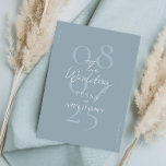 Reserva La Fecha Boda minimalista moderna polvorienta azul<br><div class="desc">Elegantes invitaciones de boda para guardar la fecha que son simples y elegantes con letra manuscrita moderna y diseño minimalista.</div>