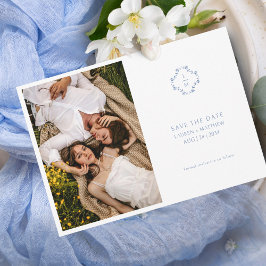 Reserva La Fecha Boda Monogramado Floral Azul y Blanco Plano