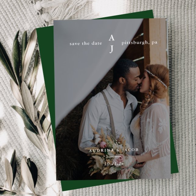 Reserva La Fecha Boda simple de monograma de fotografía verde esmer (Subido por el creador)