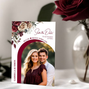 Reserva La Fecha Bodas Modernas Arco Burgundy & Rosas Crema & Foto