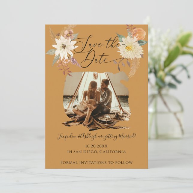 Reserva La Fecha BOHO Floral Foliage Mustard Gold Earl Foto (Anverso de pie)