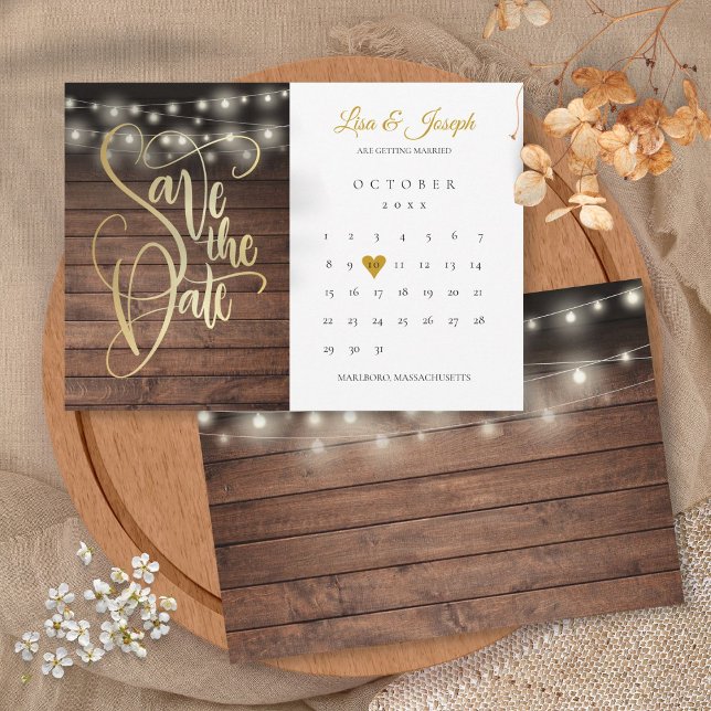 Reserva La Fecha Calendario de Luces de Cuerda de Madera Rústica Co (Rustic Wood String Lights Calendar Gold Heart Save The Date)