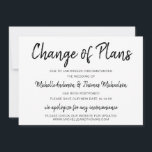 Reserva La Fecha Cambio de planes simple negro y blanco<br><div class="desc">Ayude a sus invitados a navegar por estos eventos imprevistos manteniéndolos informados sobre los nuevos cambios en su evento. Personalice con su nueva información de eventos para crear una tarjeta de cambio de tipo de planes que sus amigos y familiares definitivamente apreciarán.</div>