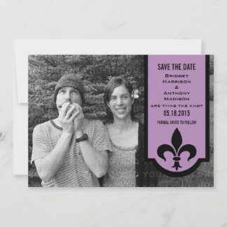 Reserva La Fecha Cartel de Violet Fleur De Lis Guardar la invitació