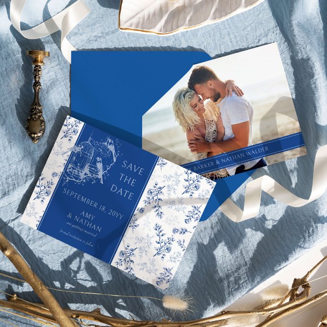 Reserva La Fecha Chinoiserie Blue Romantic Elegance Boda fotográfic (Blue Floral Photo Save the Date from the Chinoiserie Wedding Collection by Darling & May)