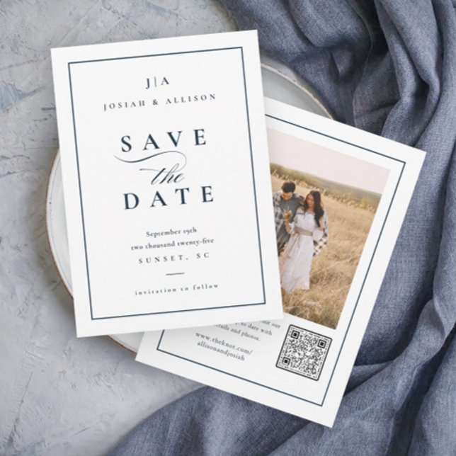 Reserva La Fecha Clásico Código QR de Monograma Foto Boda (Elegant Navy Blue Wedding Monogram Photo Save the Date Card with QR Code.)