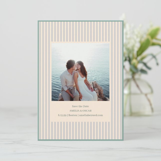 Reserva La Fecha Coastal Sage Stripes Photo Stylish Trendy Wedding (Anverso de pie)