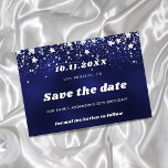 Reserva La Fecha Cumpleaños de las estrellas de plata azul marino t<br><div class="desc">Un Save the Date para una fiesta de cumpleaños número 50 (o cualquier edad). Un fondo azul marino. El color azul es desigual. Decorada con estrellas falsas de plata. Tanto para él como para ella.</div>