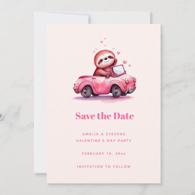 Reserva La Fecha Cute Sloth in a Pink Convertible (Anverso)