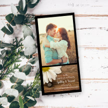 Daisy y Barn Wood Country Wedding Salven la fecha