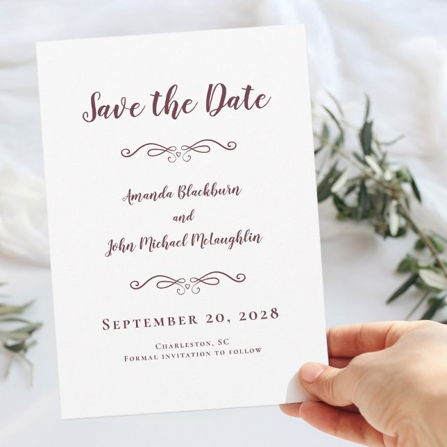 Reserva La Fecha Delicado guión de Borgoña Moda de caligrafía román (Delicate Burgundy Script Romantic Calligraphy Chic Save The Date Wedding Invitation Announcement )