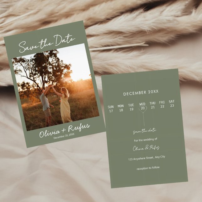 Reserva La Fecha Elegant Sage Green Photo Save the Date Card (Subido por el creador)