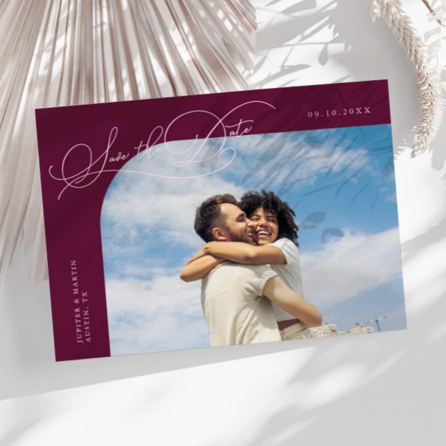 Reserva La Fecha Elegant Script Cranberry Curved Frame Photo (Subido por el creador)