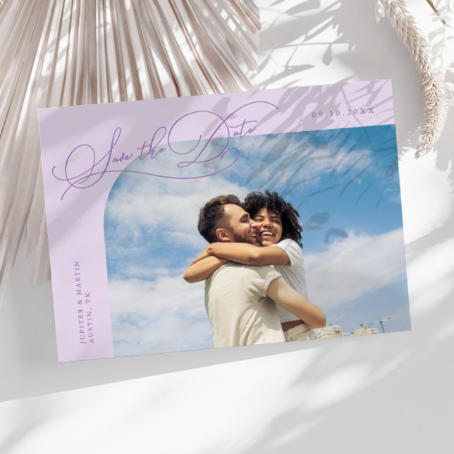 Reserva La Fecha Elegant Script Lilac Curved Frame Photo (Subido por el creador)