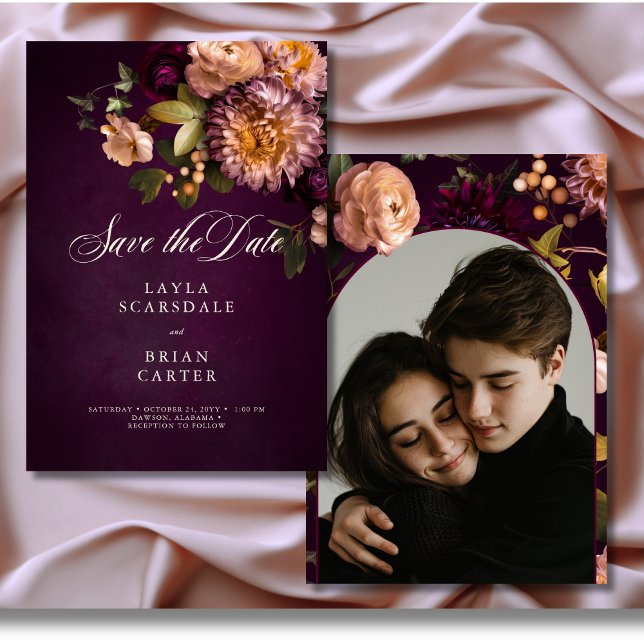 Reserva La Fecha Elegante Boda de escritura floral borgoñona (Elegant Burgundy Moody Floral Script Wedding Photo Save the Date)