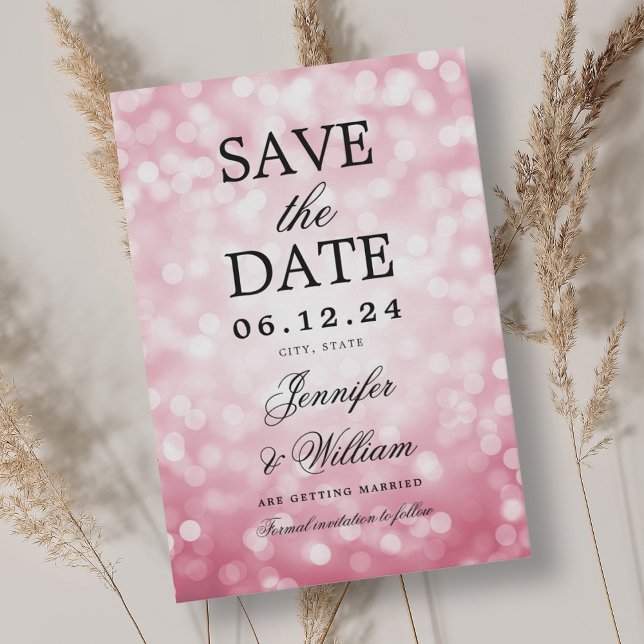 Reserva La Fecha Elegante Boda de guiones Rubor Luces de Bokeh Rosa (Elegant Script Wedding Blush Pink Bokeh Lights Save The Date)