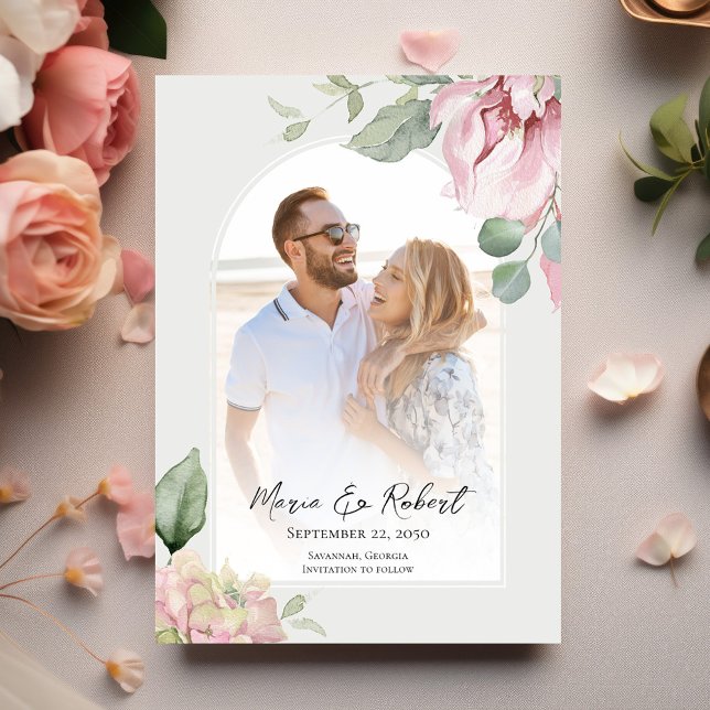 Reserva La Fecha Elegante Boda del arco floral rosa de Rubor (Elegant calligraphy script blush pink wedding save the date photo card. )