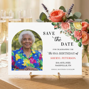 Reserva La Fecha Elegante fiesta de cumpleaños número 95 con flores
