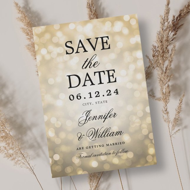 Reserva La Fecha Elegante guión Boda Luces de Oro Bokeh (Elegant Script Wedding Gold Bokeh Lights Save The Date)