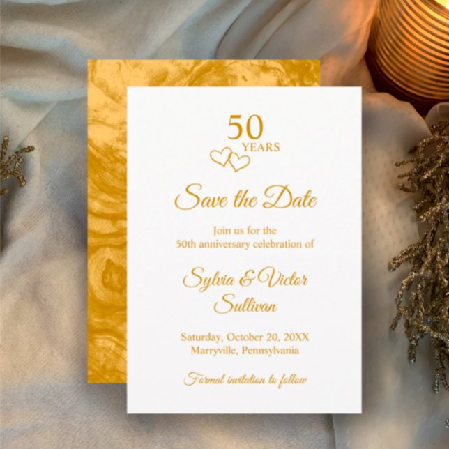 Reserva La Fecha Elegante Simple Cumpleaños de Oro 50 Aniversario d (Personalize this simple elegant golden script 50th wedding anniversary save the date invitation.
)