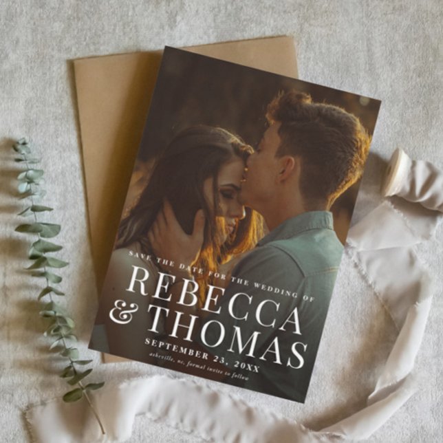 Reserva La Fecha Elegante tipografía simple foto boda  (Elegant Simple Typography Photo Wedding Save the Date Cards.)