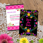 Reserva La Fecha Fiesta mexicana floral y picado de papel - negro<br><div class="desc">Floral Salven la tarjeta Date al colorido estilo Fiesta Mexicana y decoran ambos lados con flores de arte folclórico y papel picado. El texto de la parte delantera simplemente dice "Save the Date" (Salven la fecha) en un fondo negro y rosa brillante. En la parte posterior, la plantilla está preparada...</div>