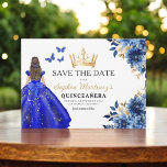 Reserva La Fecha Floral Royal Blue Princess Birthday Quinceanera<br><div class="desc">Celebre con estilo con la invitación a Quinceañera del cumpleaños de la princesa de oro y rosa floral. Este elegante diseño cuenta con suaves flores rosadas, combinadas con lujosos acentos dorados, perfectas para una celebración de 15 años, de carácter majestuoso y memorable. La invitación encarna gracia y sofisticación, apto para...</div>