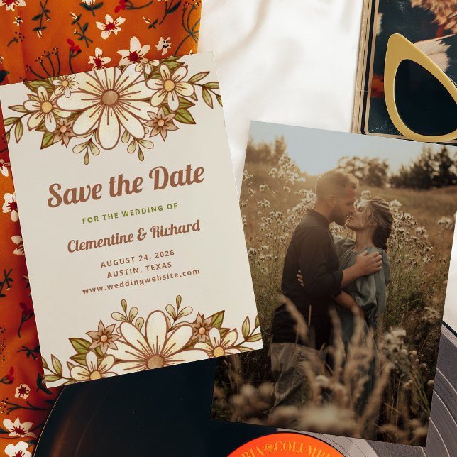 Reserva La Fecha Flores retro Boho | Boda de foto trasera (A retro-inspired wedding save the date card with vintage style flowers and typography and your photo)