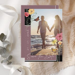 Reserva La Fecha Flores salvajes de Pluma Púrpura Boho Foto de Save<br><div class="desc">Flores silvestres Plum Purple Photo Save the Date Card. Recuerda a tus amigos y a tu familia con elegancia tu cita boda, con esta floral, malva, flores silvestres, la foto salva la tarjeta de fecha, con una bonito, tipografía blanca, sobre un llamativo fondo morado de ciruela y negro junto a...</div>
