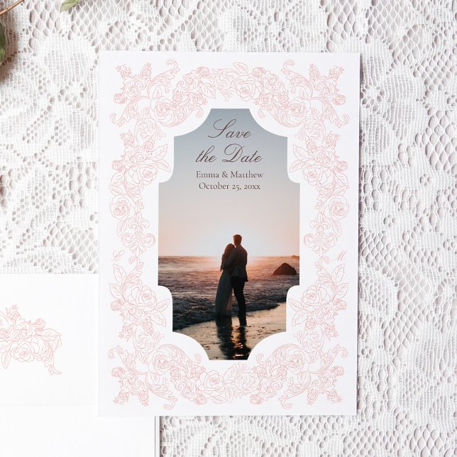 Reserva La Fecha Foto barroca rosada rosada y romántica (Romantic photo save the date card with victorian botanical ornament illustrations in blush pink)