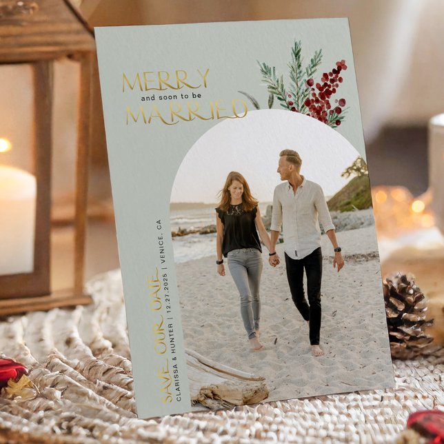 Reserva La Fecha Foto de Navidad Feliz Pronto Casada (Subido por el creador)