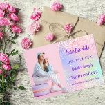 Reserva La Fecha Foto holográfica de color púrpura Quinceanera<br><div class="desc">Un moderno y elegante Save the Date para una Quinceañera. Fondo holográfico,  rosa,  color verde de menta morado. Personalice y agregue una foto,  fecha y nombre.</div>