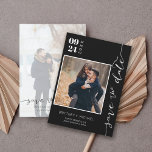 Reserva La Fecha Foto Moderna Escrita A Mano Guardar La Fecha Negro<br><div class="desc">Presentamos nuestra moderna foto escrita a mano Save The Date, una pieza que realmente resuena con tu única historia de amor. Este último combina el encanto del tipo de letra manuscrita con la comodidad de un diseño moderno, lo que le aporta un atractivo elegante e íntimo que hará las delicias...</div>