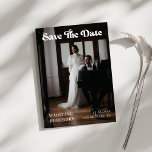 Reserva La Fecha Fotografía vintage y escritura Boho Typography Ret<br><div class="desc">Sorprenda a sus amigos y familiares con estas elegantes tarjetas Save the Date,  que incluyen tipografía retro,  foto personalizado y texto de su elección. Añade fácilmente tus detalles haciendo clic en la opción "personalizar".</div>